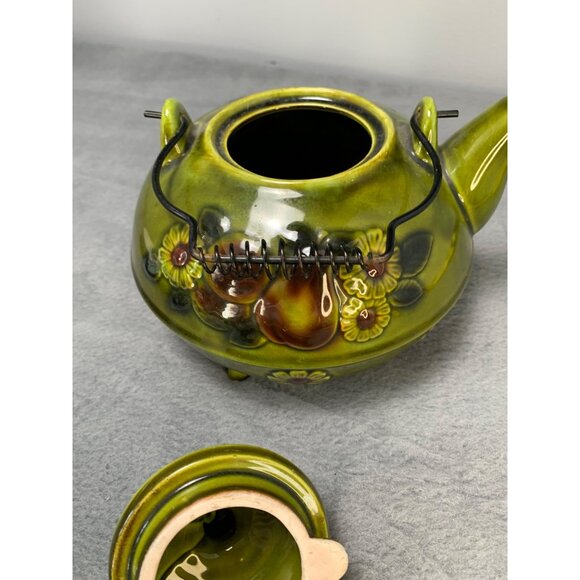 Vintage Green Ceramic Teapot with Floral Relief & Wire Handle 1970s - Picture 6 of 10